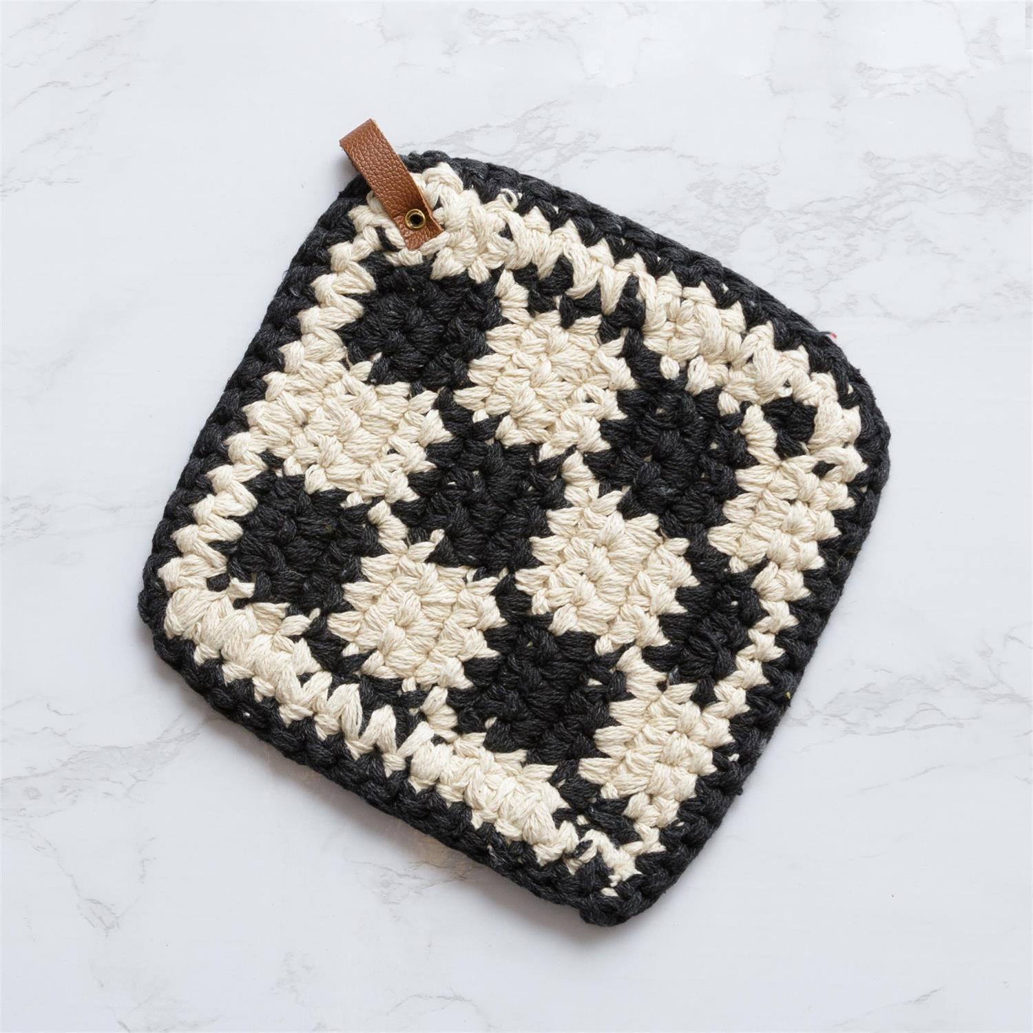 Knitted Pot Holder