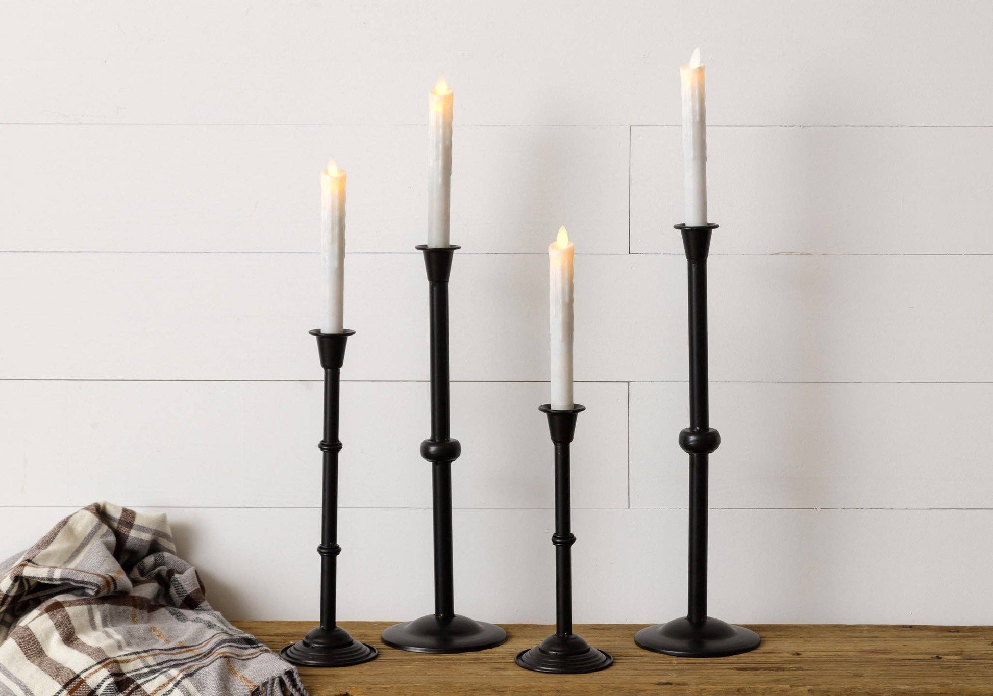 Black Candlestick, 16.5 Inches (PC)