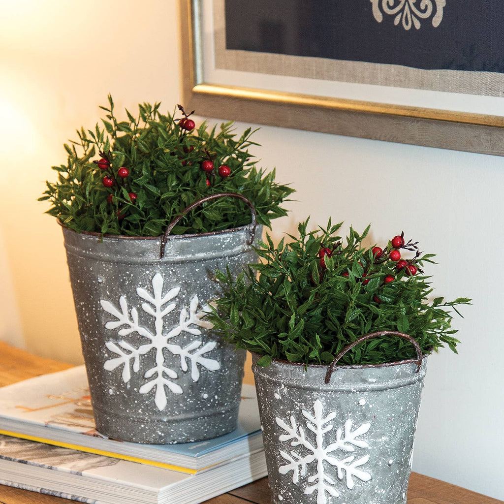 Lady Ruscus & Berries Half Sphere - 8.5"