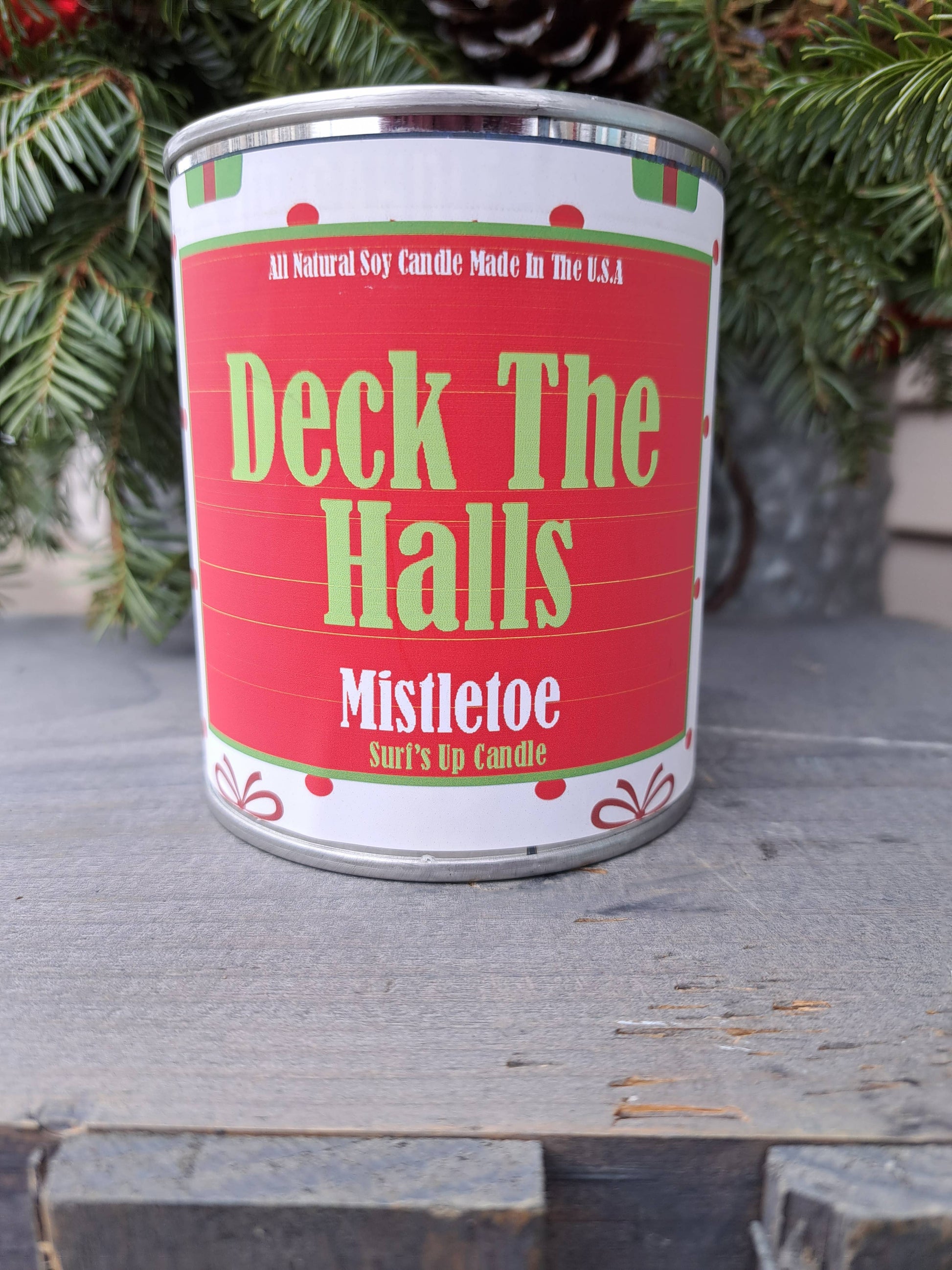 Mistletoe Red & Green Christmas Pint Candle