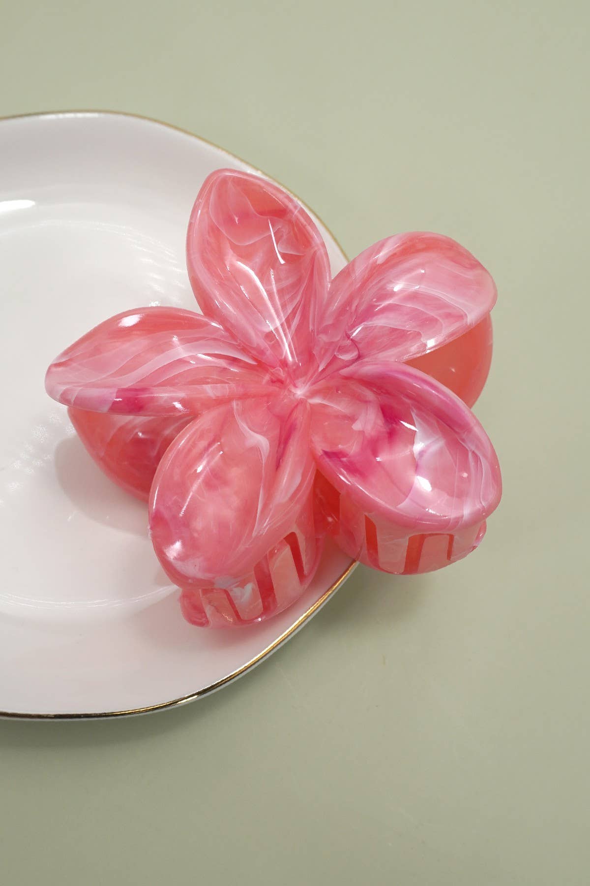 Flower Pop Claw Clip