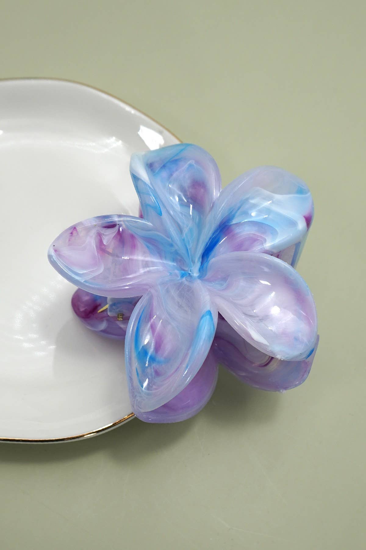 Flower Pop Claw Clip