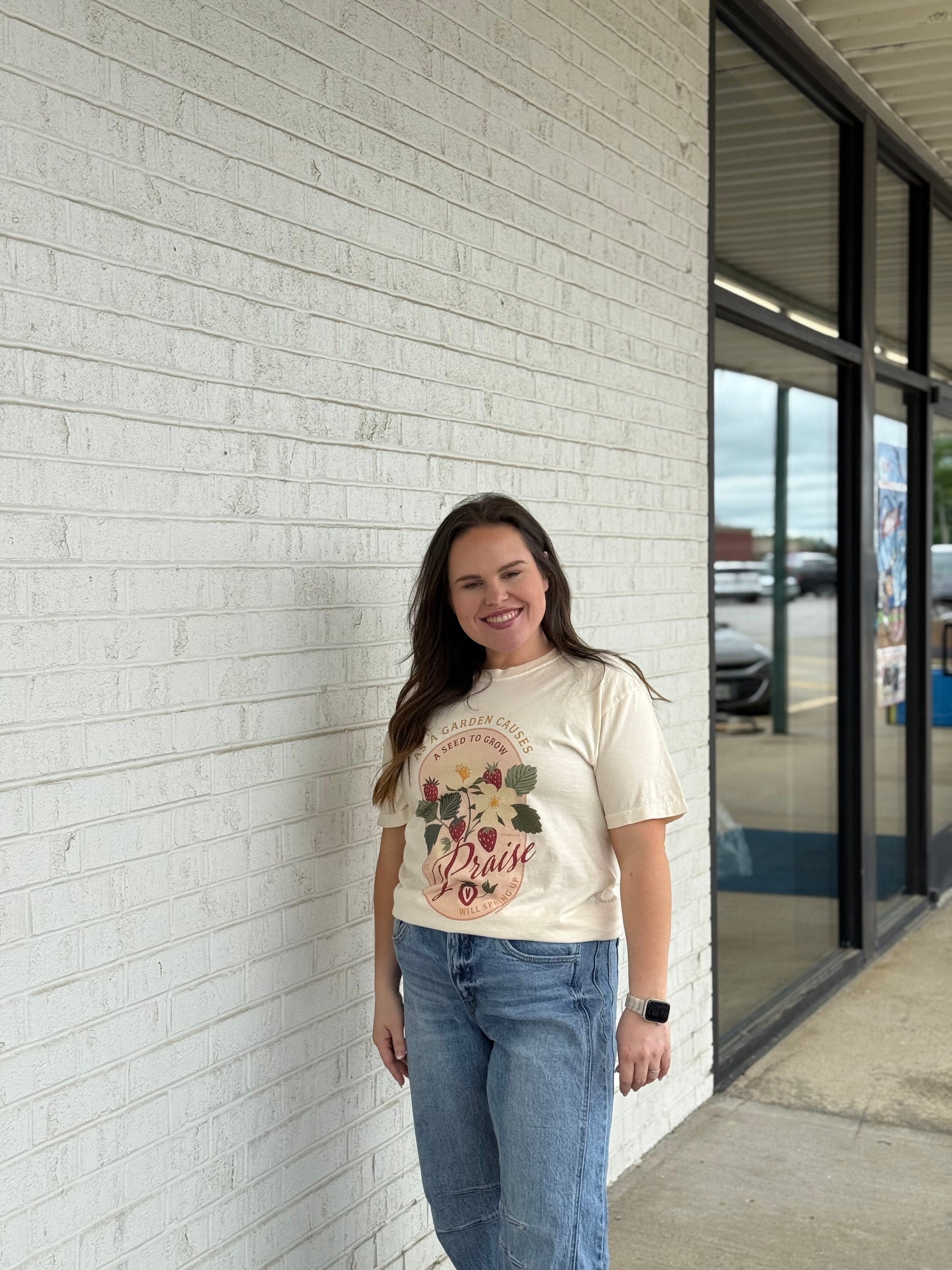 Strawberry Faith Tee - Ivory