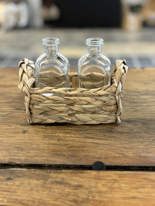 2 small vases with basket holder