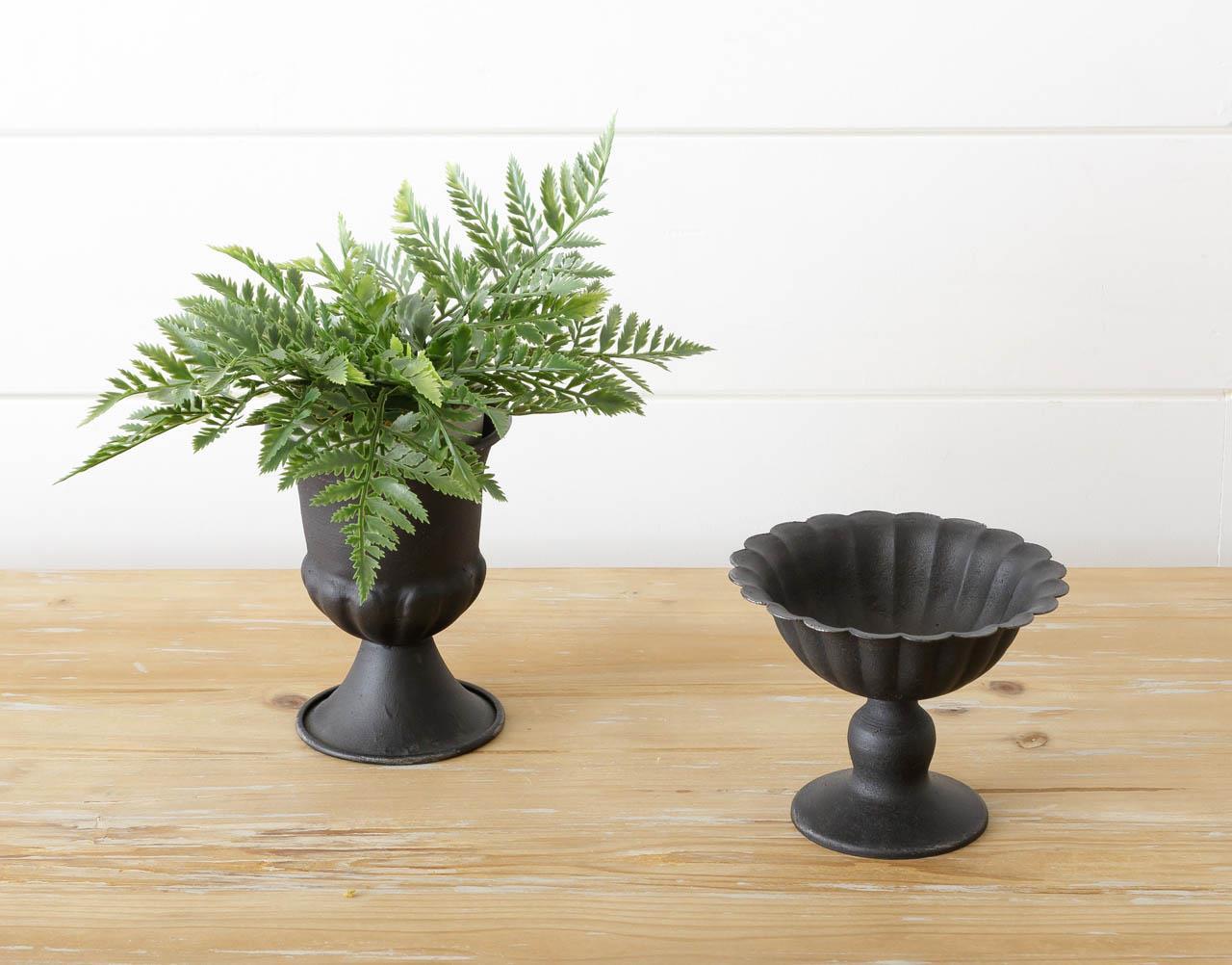 Mini Flutted Urns Black