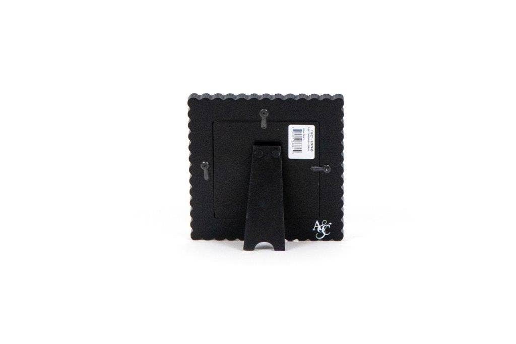 4x4 Black Scallop Frame