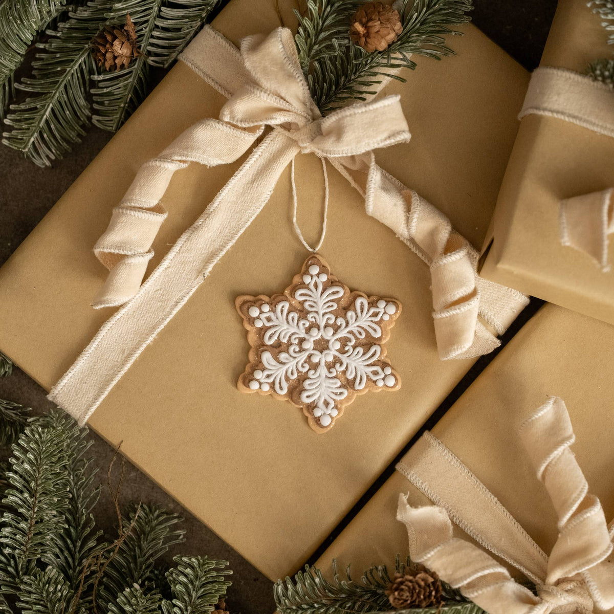 JENNIFER'S GINGERBREAD COOKIE ORNAMENT