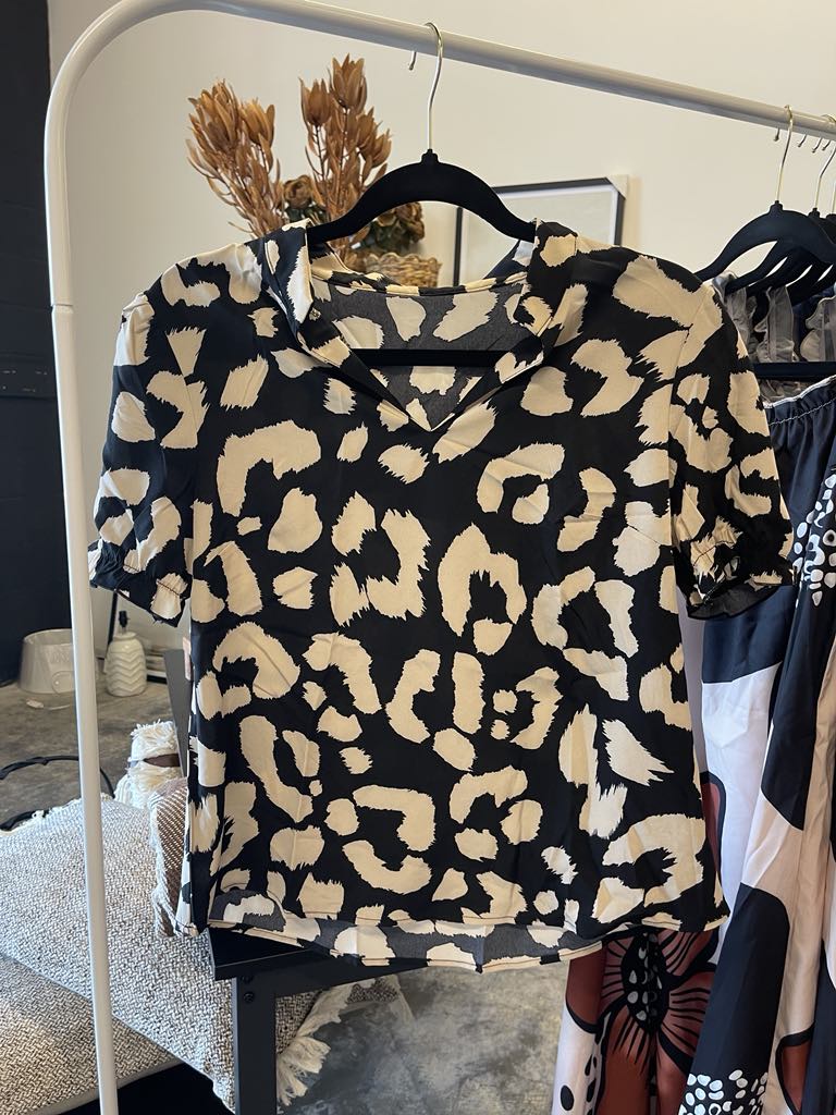 Leopard Puff Sleeve Blouse
